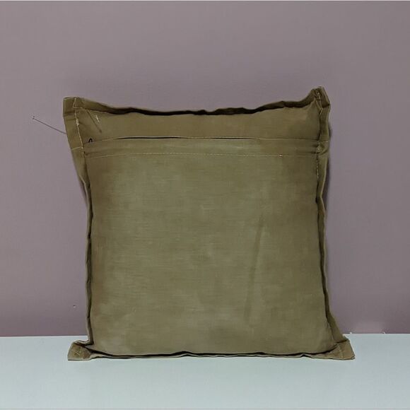 Beautiful pillow   - Picture 3 of 6